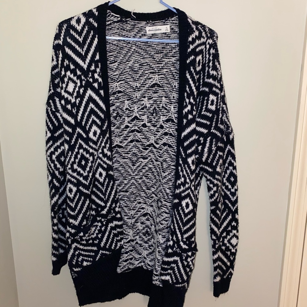 Abercrombie knit cardigan